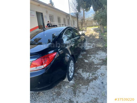 Sahibinden Opel Insignia 2.0 CDTI CDTi 2011 Model 