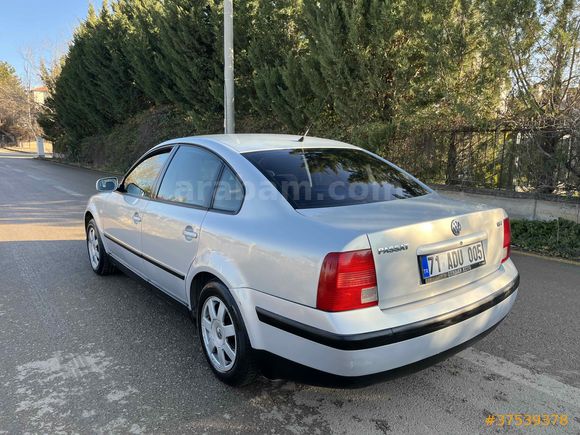 Sahibinden Volkswagen Passat 1.8 T Comfortline 2000 Model 