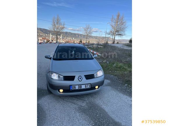 Sahibinden Renault Megane 1.6 Dynamique 2004 Model 
Temiz brodwaylede  takas olur 