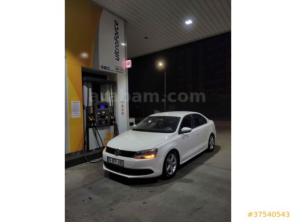 Sahibinden Volkswagen Jetta 1.2 TSi Trendline 2013 Model İstanbul 220.000 km Beyaz