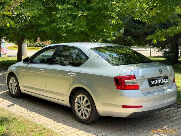 Sahibinden Skoda Octavia 1.6 TDI Ambition 2016 Model  274.000 km Gri