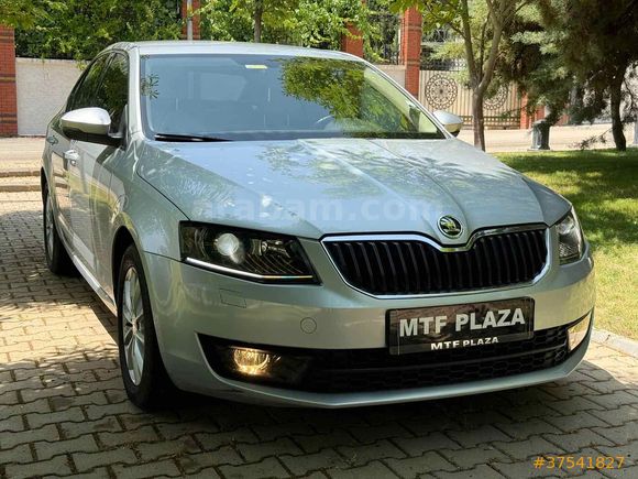 Sahibinden Skoda Octavia 1.6 TDI Ambition 2016 Model  274.000 km Gri