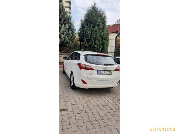 Sahibinden Hyundai i30 1.6 CRDi CW Style 2013 Model 