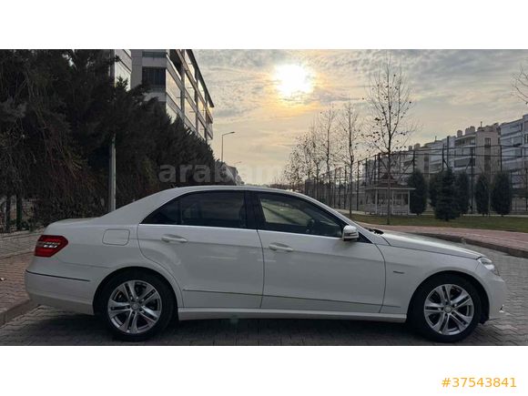 143.250 KM CAM TAVANLI AVANTGARDE DOLU PAKET