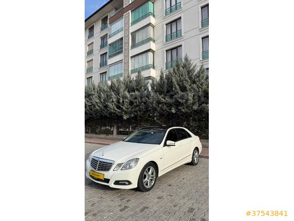 143.250 KM CAM TAVANLI AVANTGARDE DOLU PAKET
