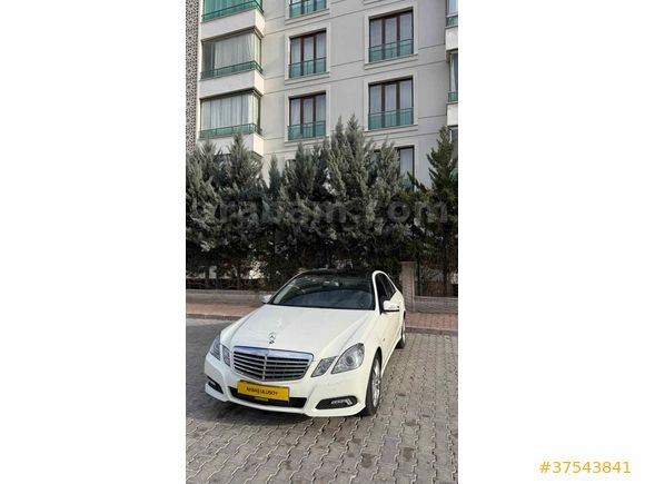 143.250 KM CAM TAVANLI AVANTGARDE DOLU PAKET