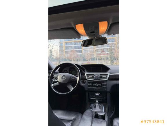 143.250 KM CAM TAVANLI AVANTGARDE DOLU PAKET