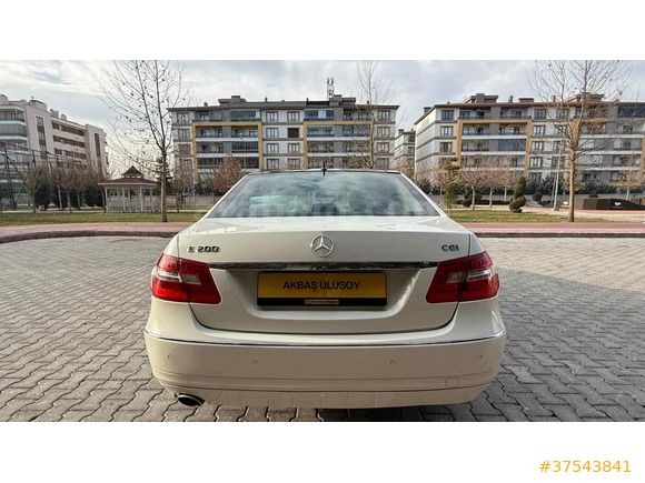 143.250 KM CAM TAVANLI AVANTGARDE DOLU PAKET