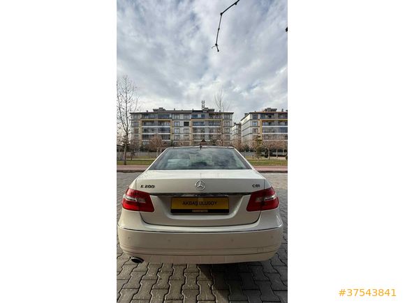 143.250 KM CAM TAVANLI AVANTGARDE DOLU PAKET