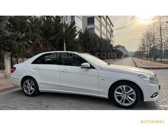 143.250 KM CAM TAVANLI AVANTGARDE DOLU PAKET
