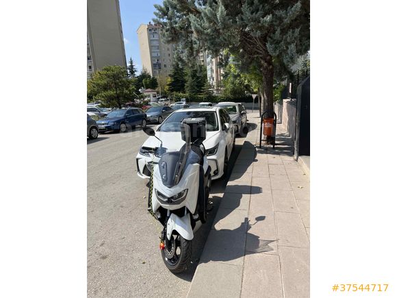 Yamaha N-Max 155  sıfır ayarında Hatasız Kamu Çalışanından
