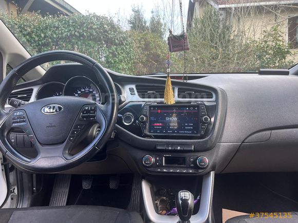 Sahibinden Kia Ceed 1.6 CRDi Comfort 2015 Model