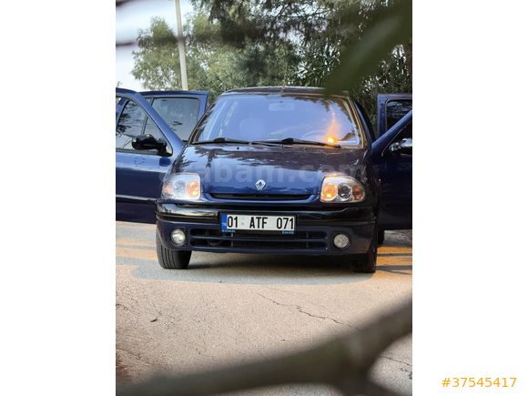 Sahibinden Renault Clio 1.4 RXT 2001 Model  159.000 km Mavi