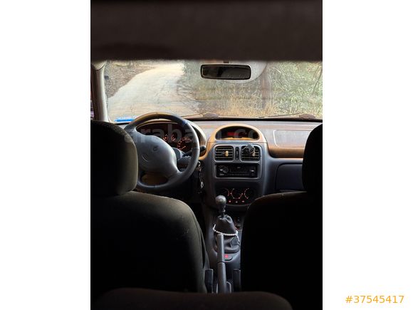 Sahibinden Renault Clio 1.4 RXT 2001 Model  159.000 km Mavi