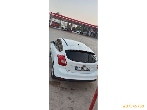 ACİL Sahibinden ÇİCEK Ford Focus 1.6 TDİ 2012 ACİL