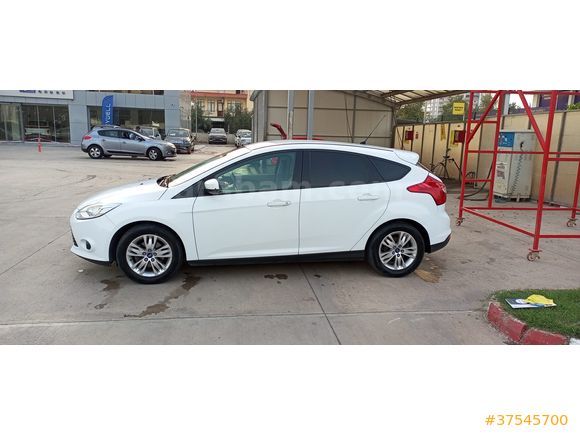 ACİL Sahibinden ÇİCEK Ford Focus 1.6 TDİ 2012 ACİL