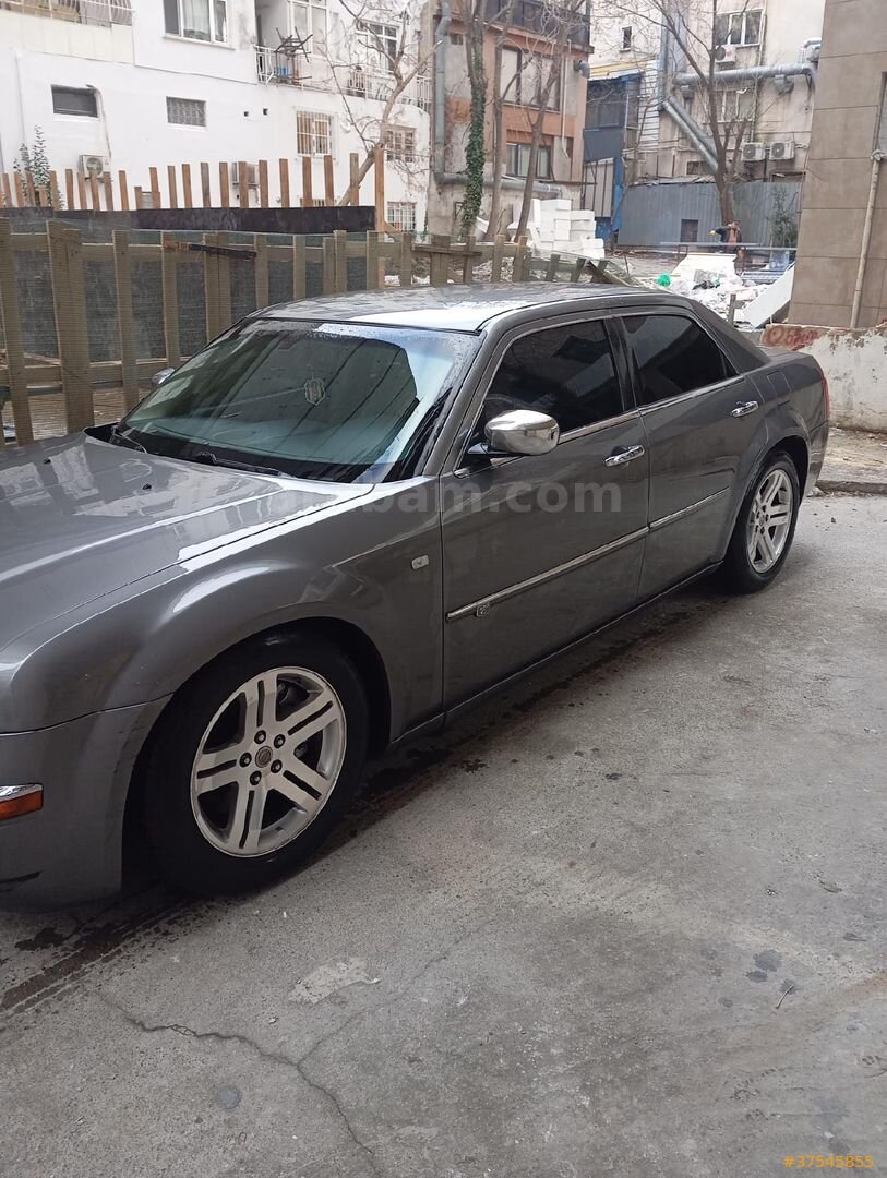 Sahibinden Chrysler 300 C 3.0 CRD 2007 Model İstanbul 390.000 km Füme 2