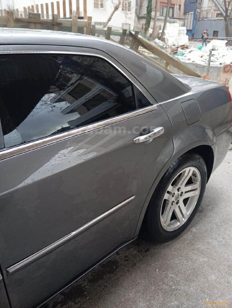 Sahibinden Chrysler 300 C 3.0 CRD 2007 Model İstanbul 390.000 km Füme 6