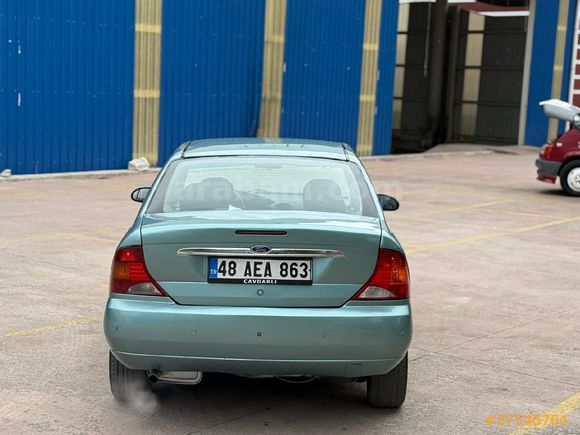 Sahibinden Ford Focus 1.6 Ghia 2000 Model Kütahya