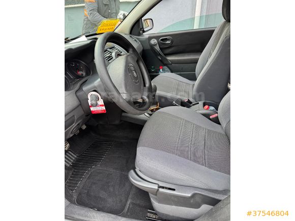 Sahibinden Renault Megane 1.6 Authentique 2005 Model