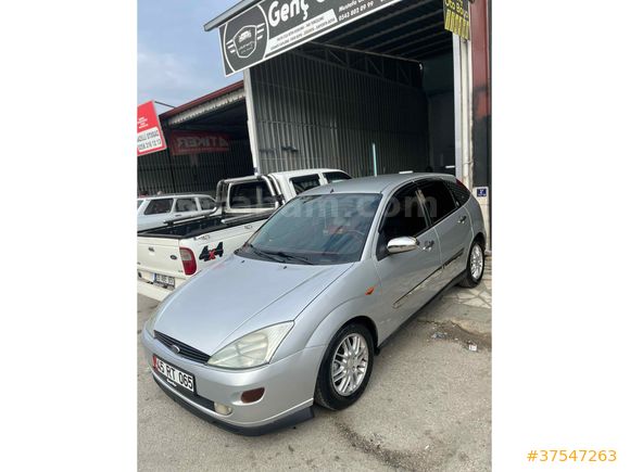 Sahibinden Ford Focus 1.6 Ghia 1999 Model 