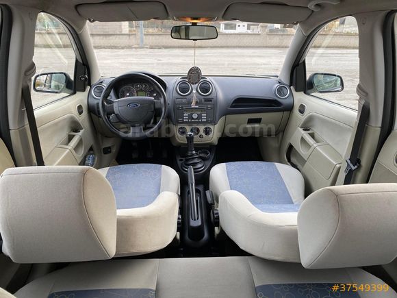 Çok Acildir. Sahibinden Ford Fiesta 1.4 TDCi Comfort 2006 Model  282.000 km Gri
