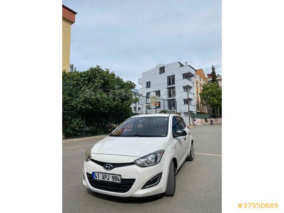 Sahibinden Hyundai i20 1.4 CRDi Jump 2012 Model  209.000 km Beyaz