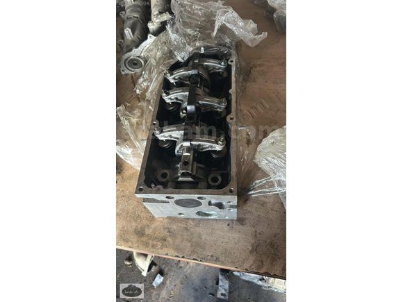Kangoo 1.4 benzinli silindir kapağı
