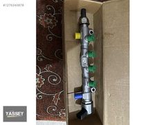 Transporter enjektör kütüğü yakıt dağıtıcı 04L 130 093 04L130093