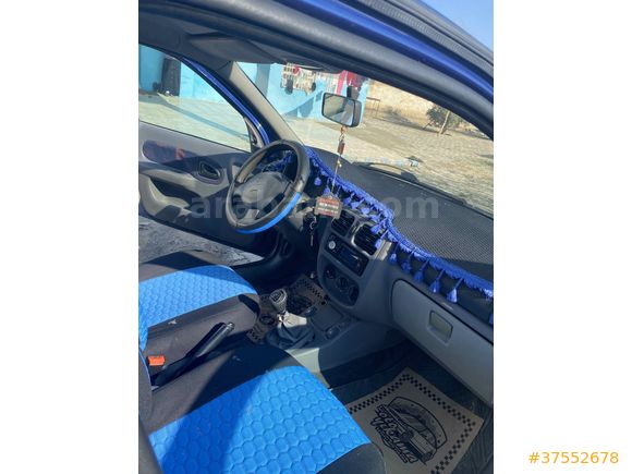 Sahibinden Renault Clio 1.4 RN 2000 Model  206.000 km Mavi