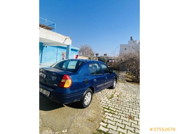 Sahibinden Renault Clio 1.4 RN 2000 Model  206.000 km Mavi