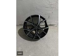 Golf R Orjinal jant tek adet hasarlı