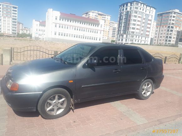 Sahibinden Volkswagen Polo 1.6 Classic 1998 Model  336000 km Gri (metalik)