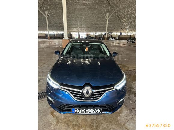 Sahibinden Renault Megane 1.3 TCe Icon 2022 Model 