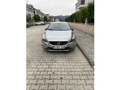 Volvo V40 2014 Model  sadece 71500 km tertemiz 