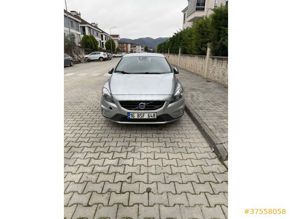 Volvo V40 2014 Model  sadece 71500 km tertemiz 