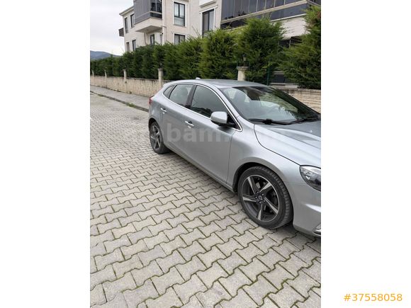 Volvo V40 2014 Model  sadece 71500 km tertemiz 