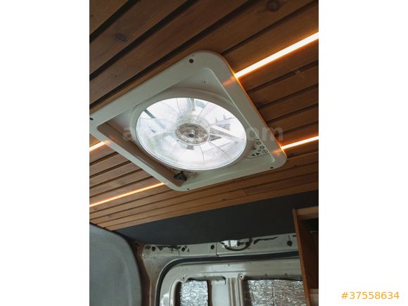Volkswagen Crafter 2012 motokaravan