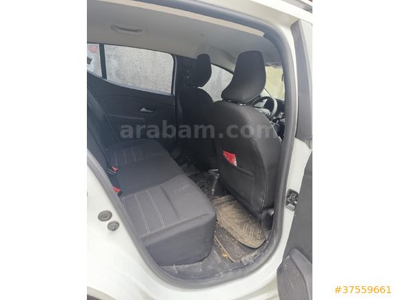 Sahibinden Dacia Sandero 1.0 Stepway 2022 Model