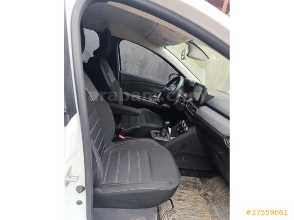 Sahibinden Dacia Sandero 1.0 Stepway 2022 Model