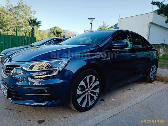 Sahibinden Renault Megane 1.3 TCe Icon 2025 Model 