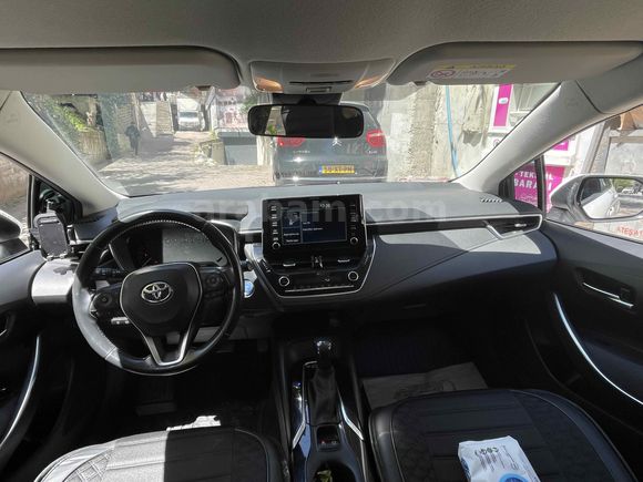 Sahibinden BOYASIZ Toyota Corolla 1.8 Hybrid Dream 2021 Model 