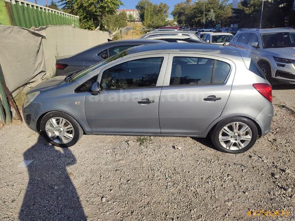 Sahibinden Opel Corsa 1.4 Twinport Essentia 2012 Model