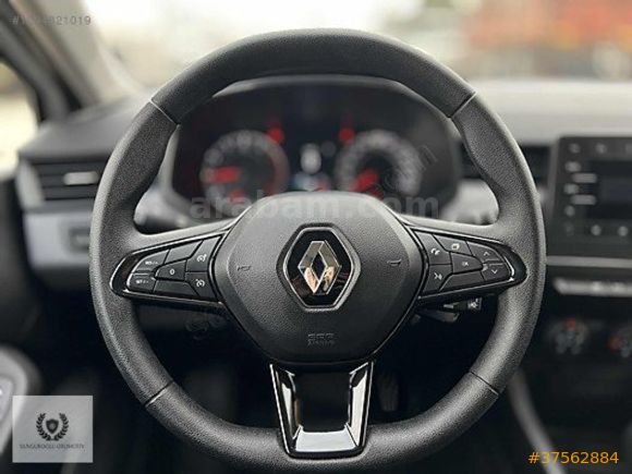 SUNGUROĞLU GARAGE'DEN 2022 RENAULT CLİO OTOMATİK