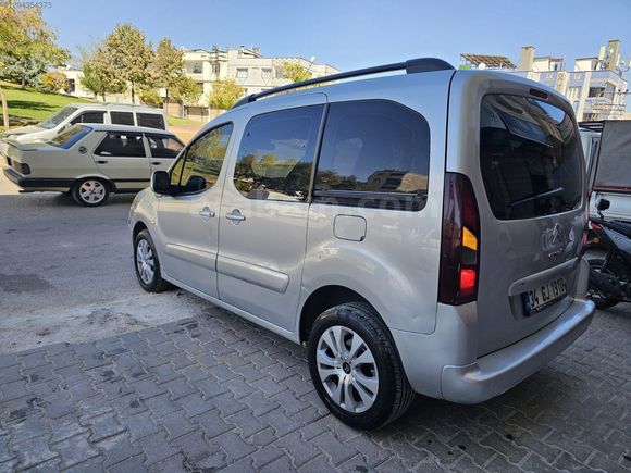 MFC İNŞAAT DOLU PAKET BERLİNGO İCİ CİFT RENK