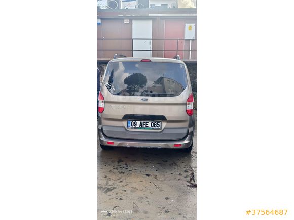 Sahibinden Ford Tourneo Courier 1.5 TDCi Titanium Plus 2023 Model