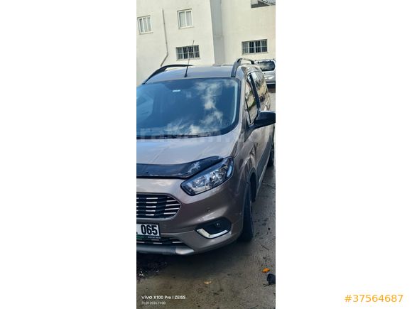 Sahibinden Ford Tourneo Courier 1.5 TDCi Titanium Plus 2023 Model