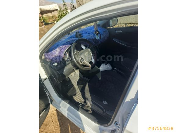 Sahibinden Hyundai Accent Blue 1.6 CRDI Mode Plus 2017 Model