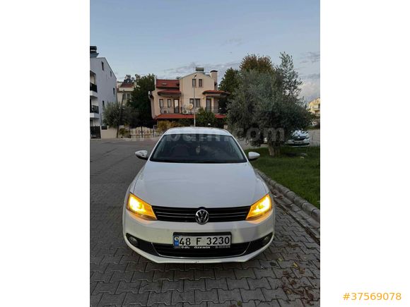 Sahibinden Volkswagen Jetta 1.6 TDi Comfortline 2011 Model 