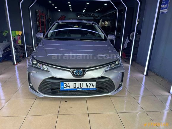 Sahibinden Toyota Corolla 1.8 Hybrid Flame 2020 Model 